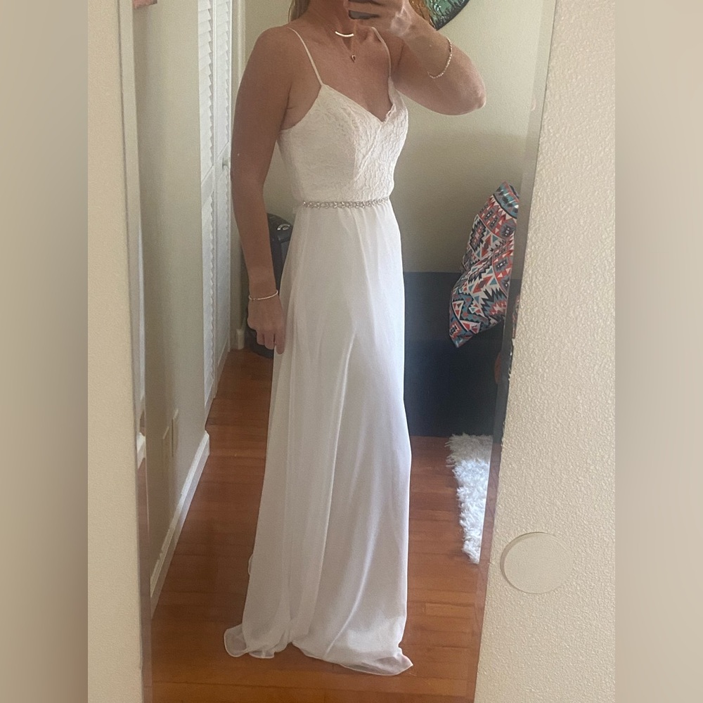 Lace top, chiffon bottom wedding dress. Very flowy and comfortable